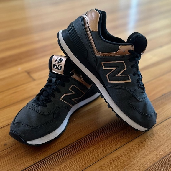 New Balance Shoes - New Balance 574 Sneakers in Rose Gold/Matte Black